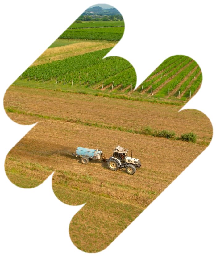 &Eacute;pandage de lisier dans un champ agricole